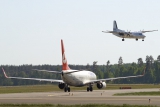 Boeing 737-8F2